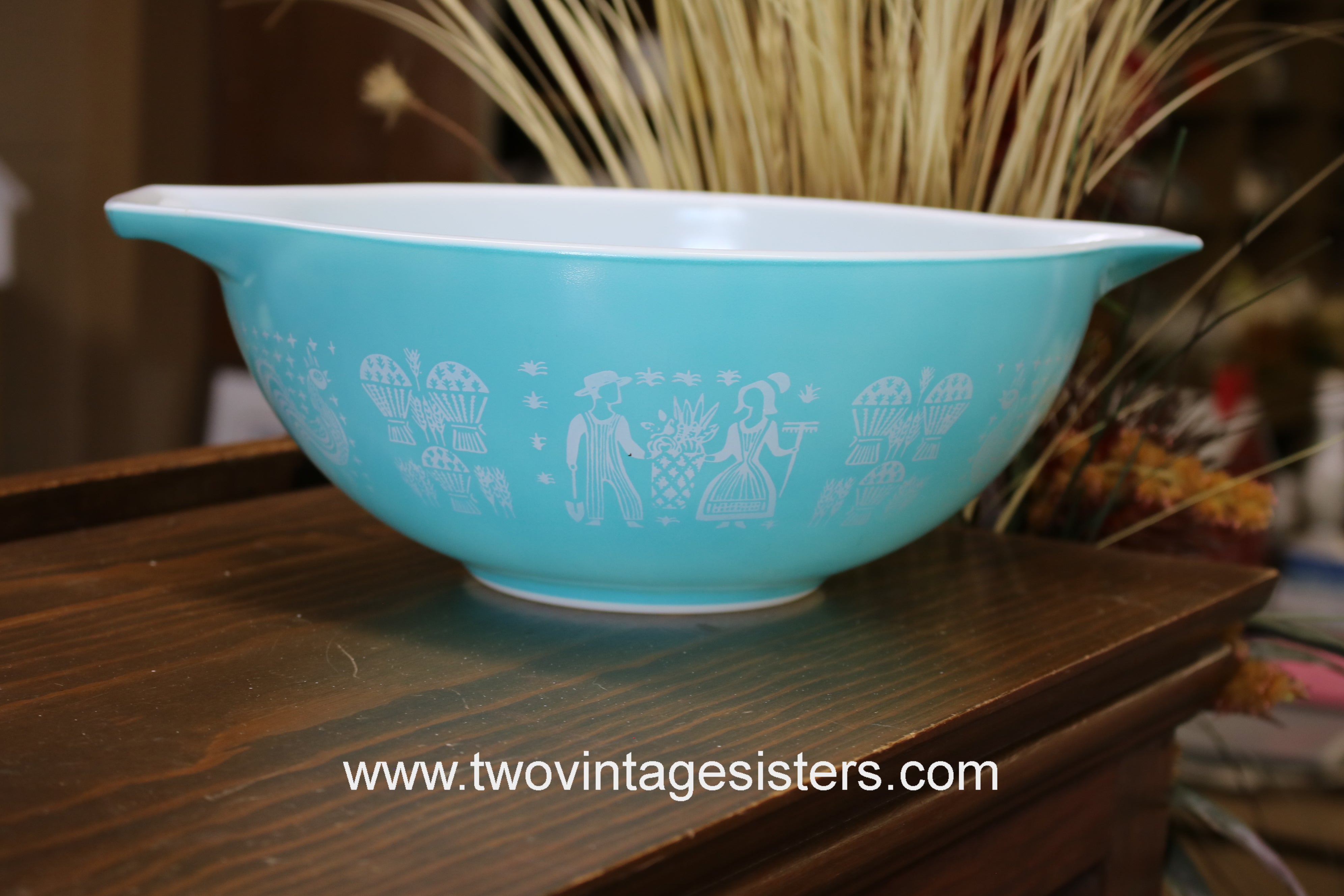 Pyrex #404 Amish top Butterprint Mixing Bowl Turquoise