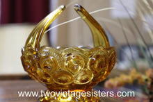 Load image into Gallery viewer, L.E Smith Moon and Star Glass Vintage Amber Basket
