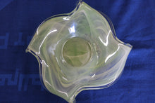 Load image into Gallery viewer, Vintage Lavorazione Arte Murano Green Clear Glass Bowl Made in Italy
